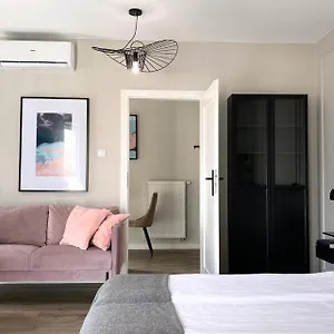 https://apartamenty-wroc-center-by-the-university-bridge.hotelswroclaw.com
